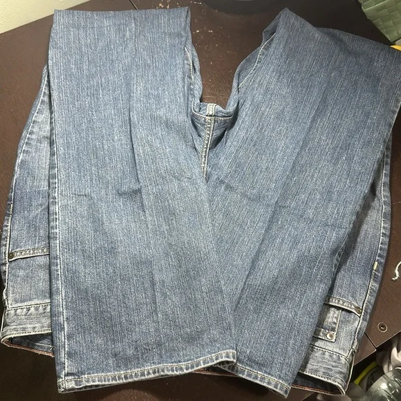 ☀️Eddie Bauer Straight Jeans - Picture 8 of 8